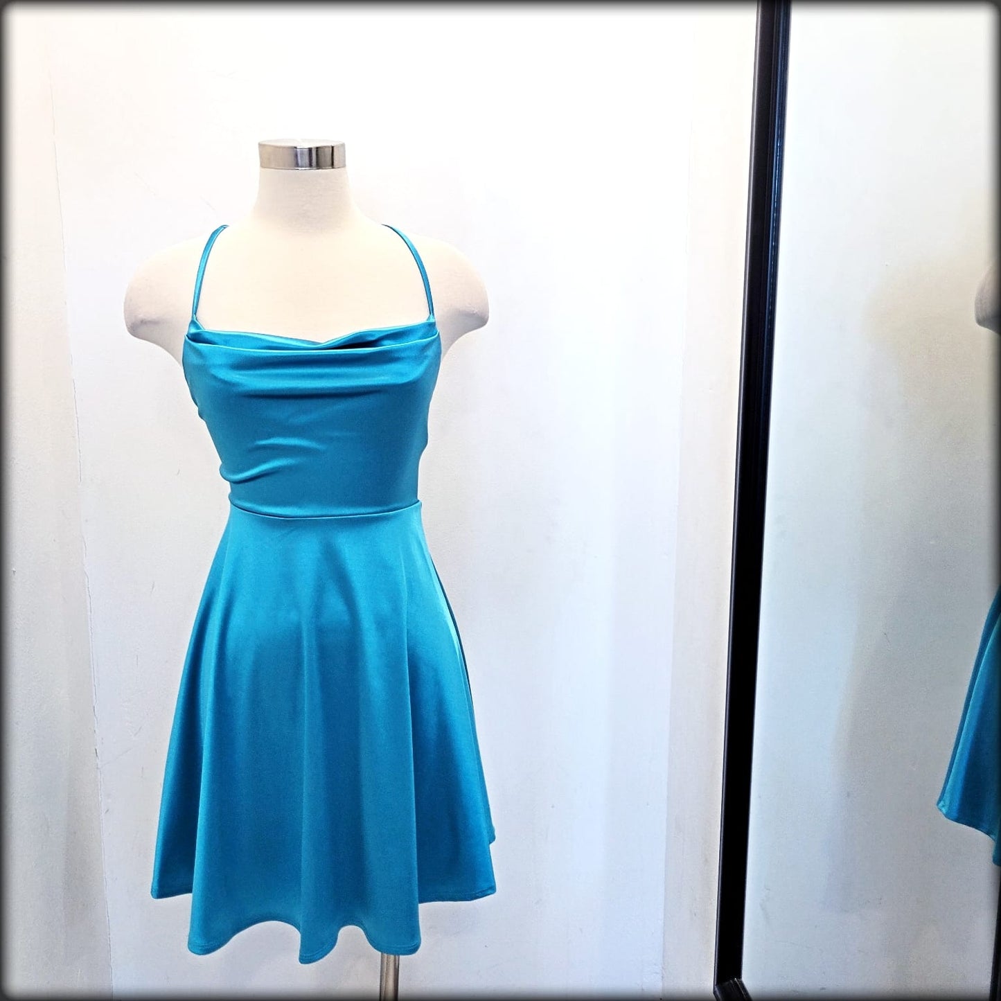 VESTIDO CORTO AZUL OCEANO