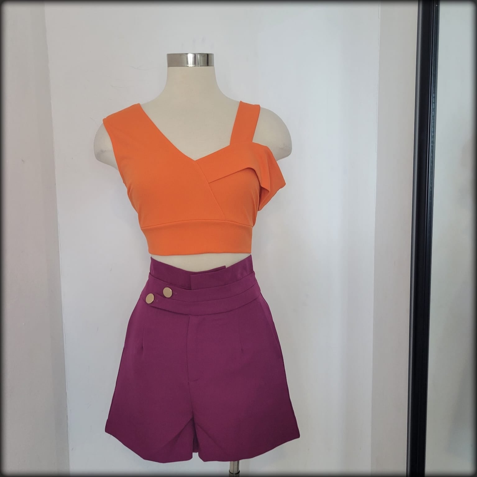 CROP TOP ANARANJADA