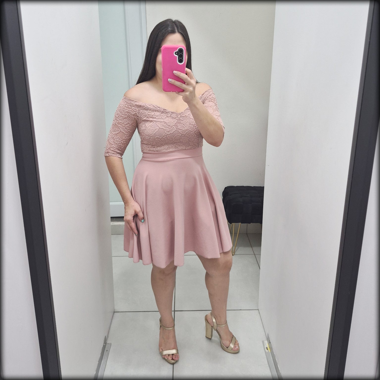 Vestido Corto Peplum Rosa Mangas 3/4