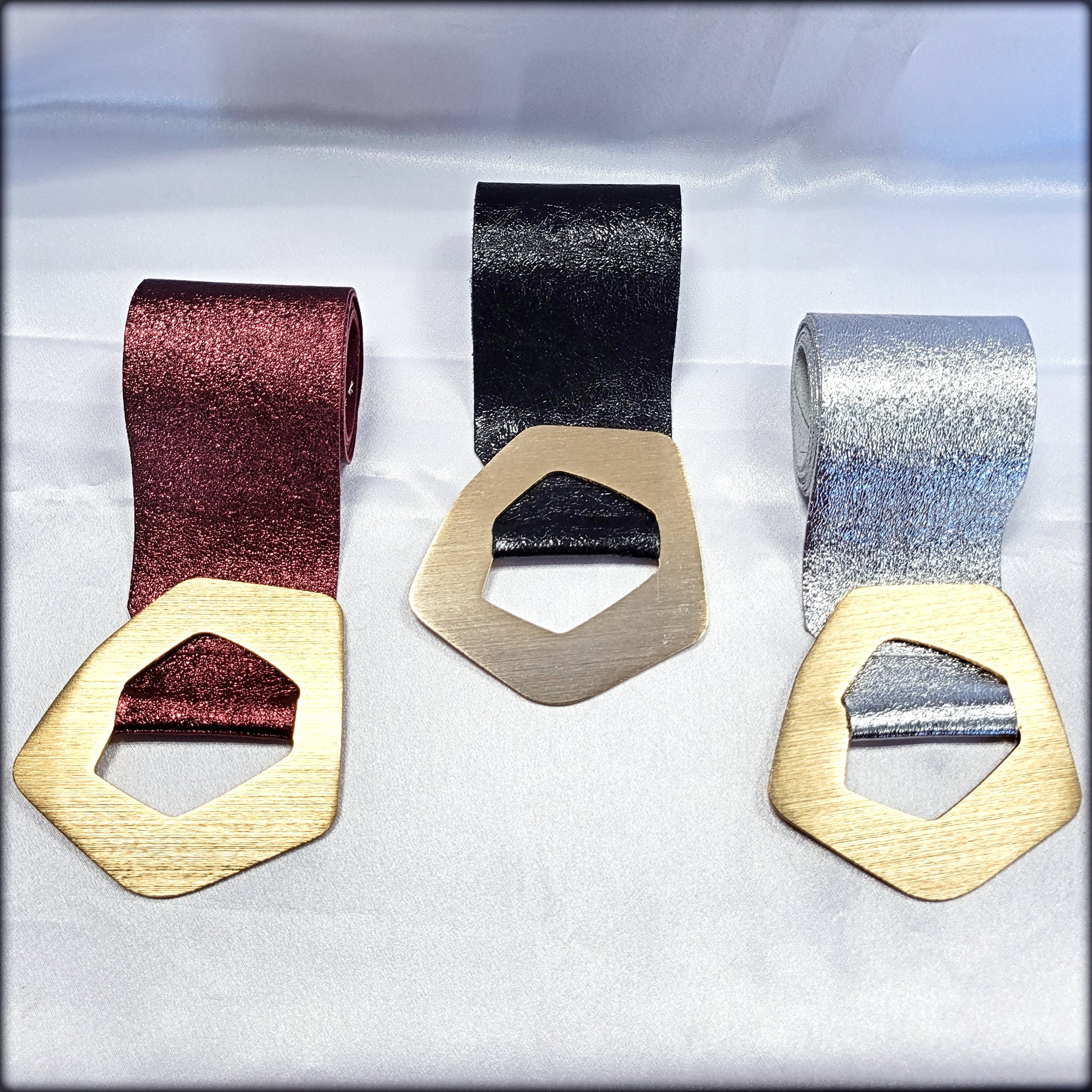 CORREA MADE IN ITALY 100% LEATHER HEBILLA ASIMETRICA