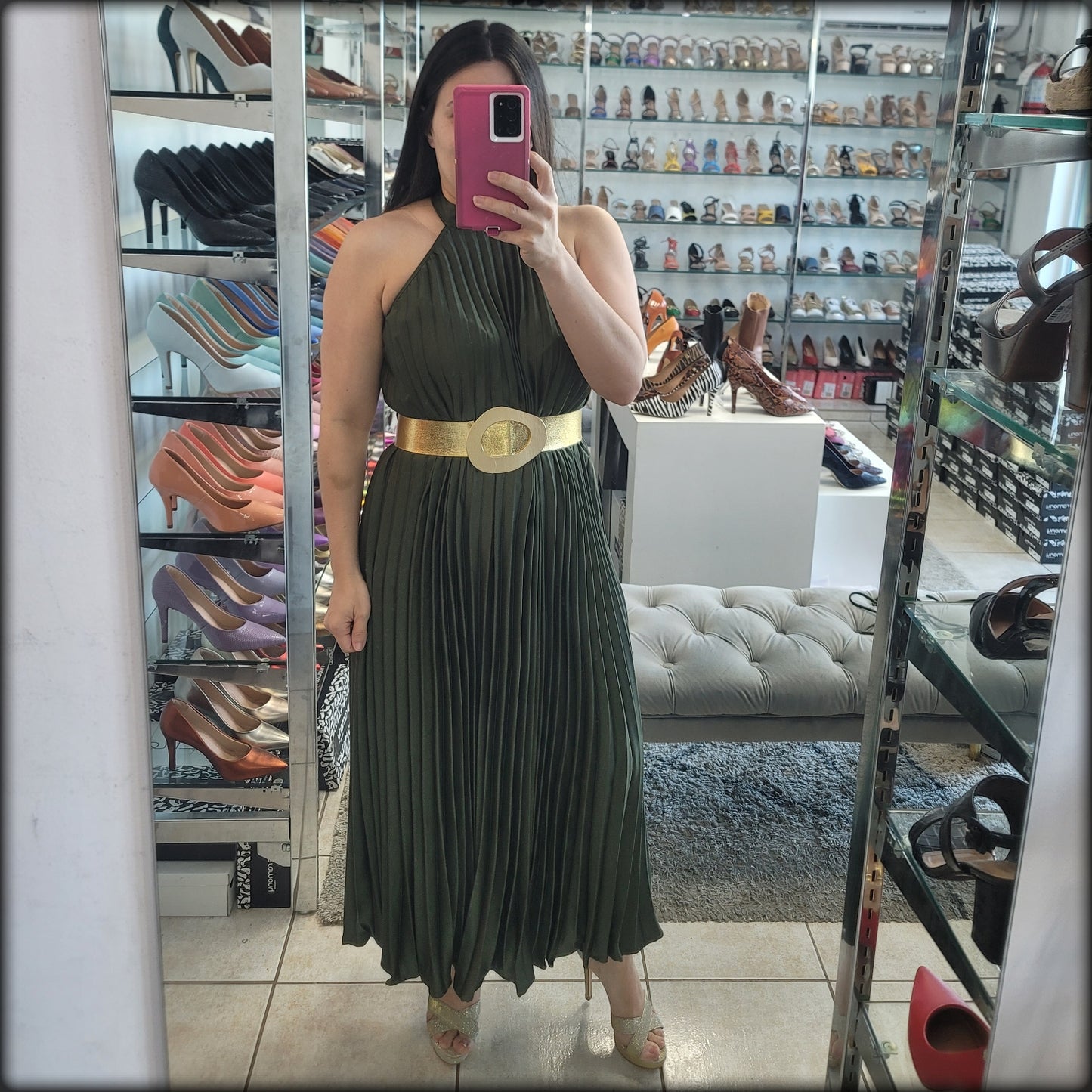 VESTIDO PLIZADO MIDI OLIVA