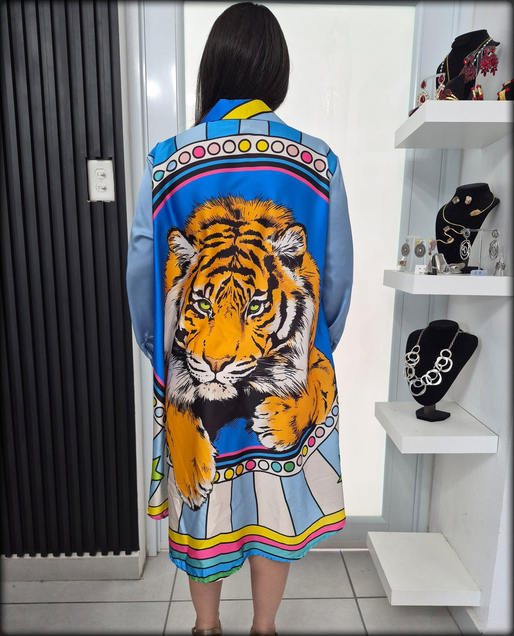 Vestido Corto Estampado Leo Made In Italy