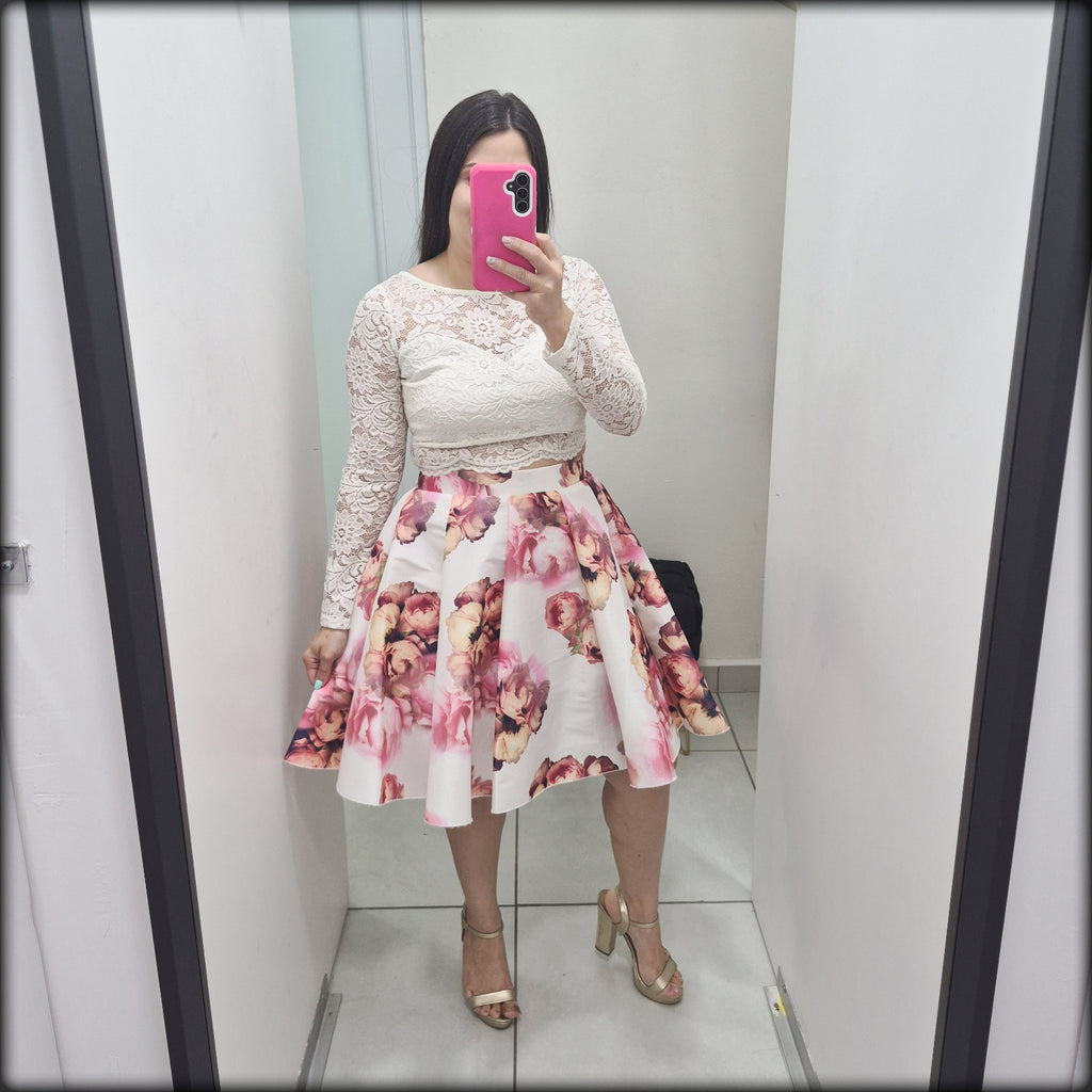SET DE FALDA FLOREADA Y TOP OFF SHOULDER