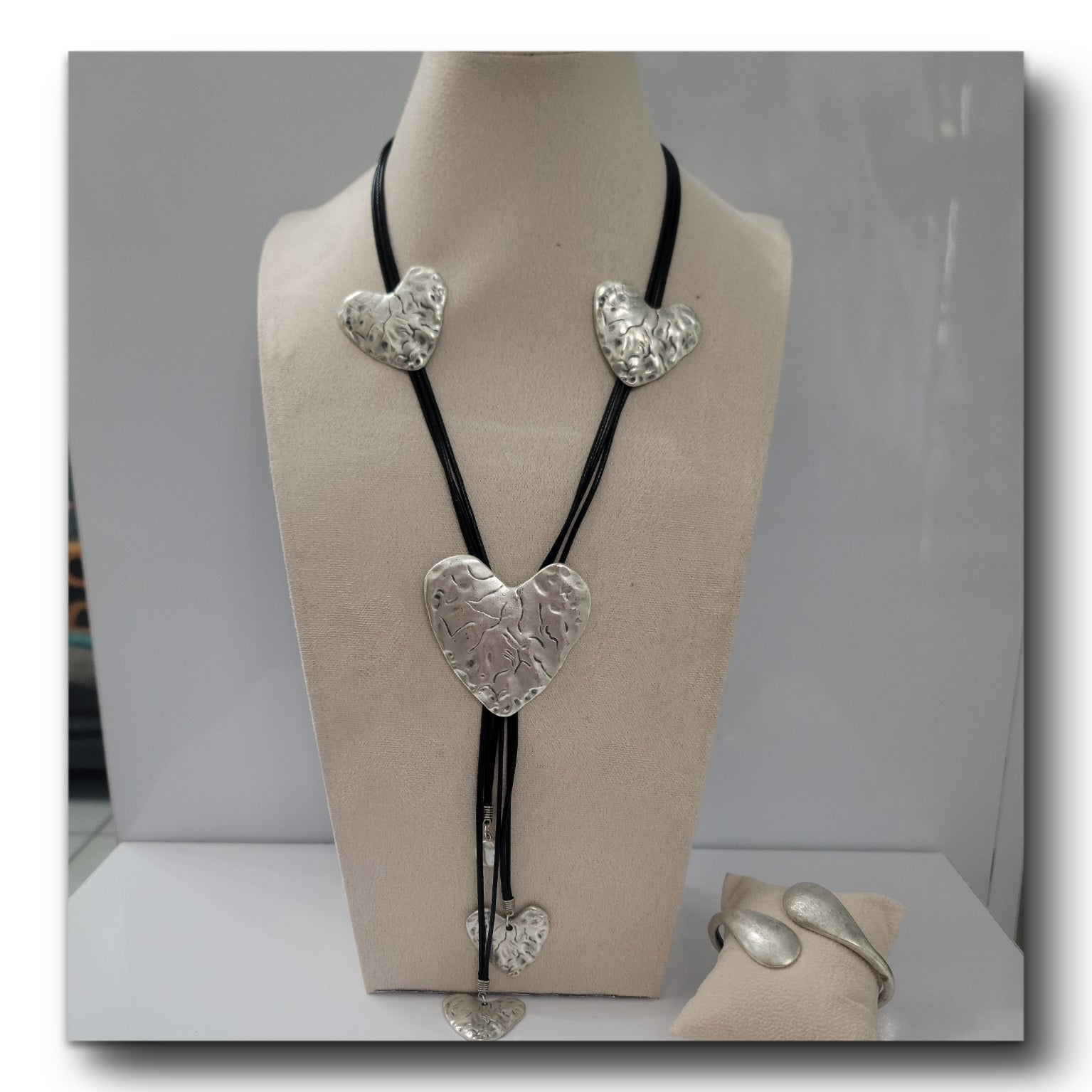 Collar Cordon Negro Corazones Plata Made in Turquia