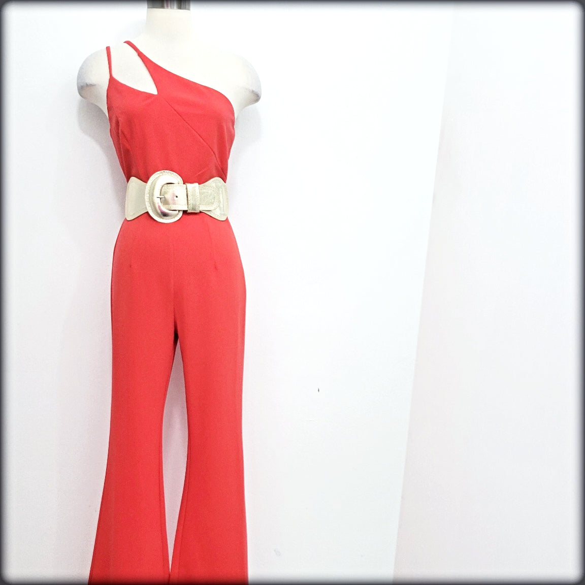 JUMPSUIT ONE SHOULDER