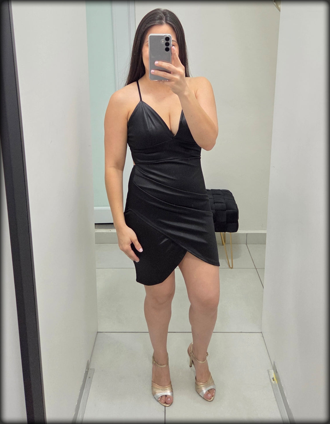 VESTIDO CORTO PEGADO