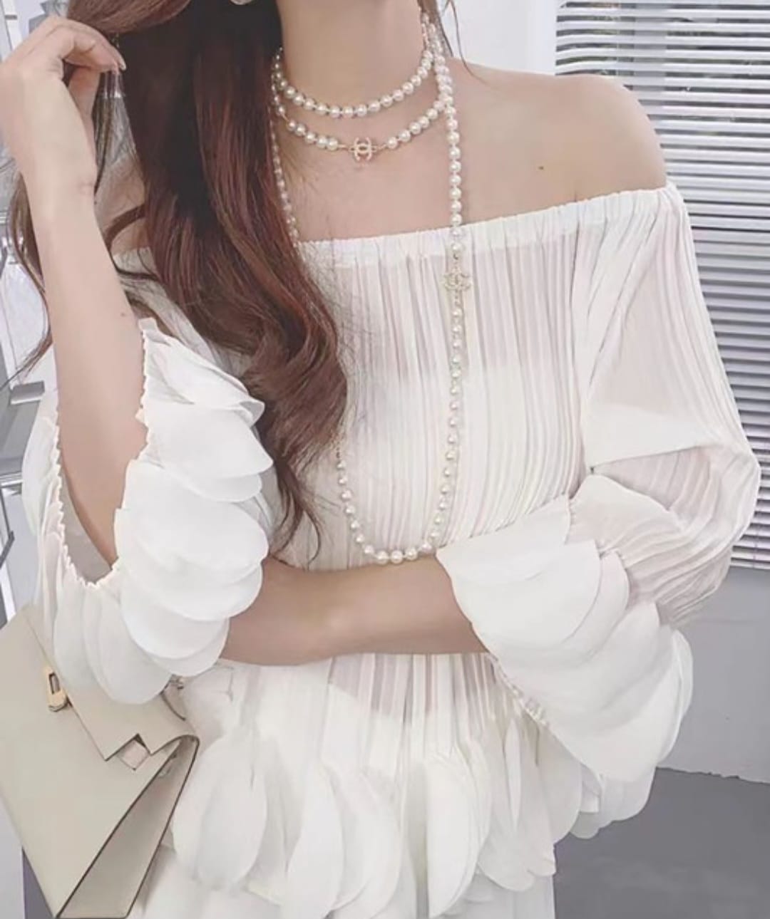 BLUSA PLISADABLANCA OFFSHOULDER