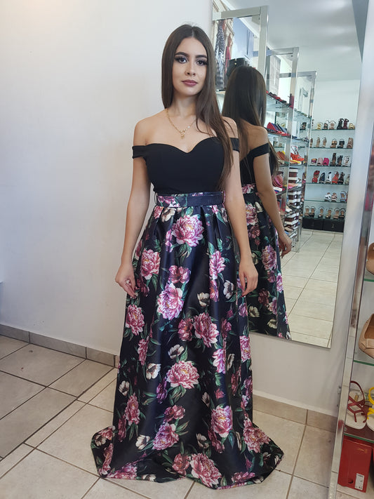 VESTIDO LARGO NEGRO CON FALDA DE FLORES ROSA OFF SHOULDER