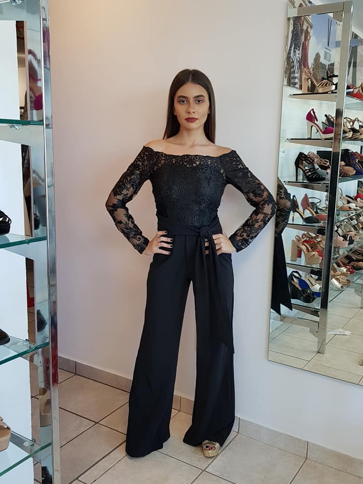 JUMSPUIT OFF SHOULDER EN ENCAJE MANGA LARGA