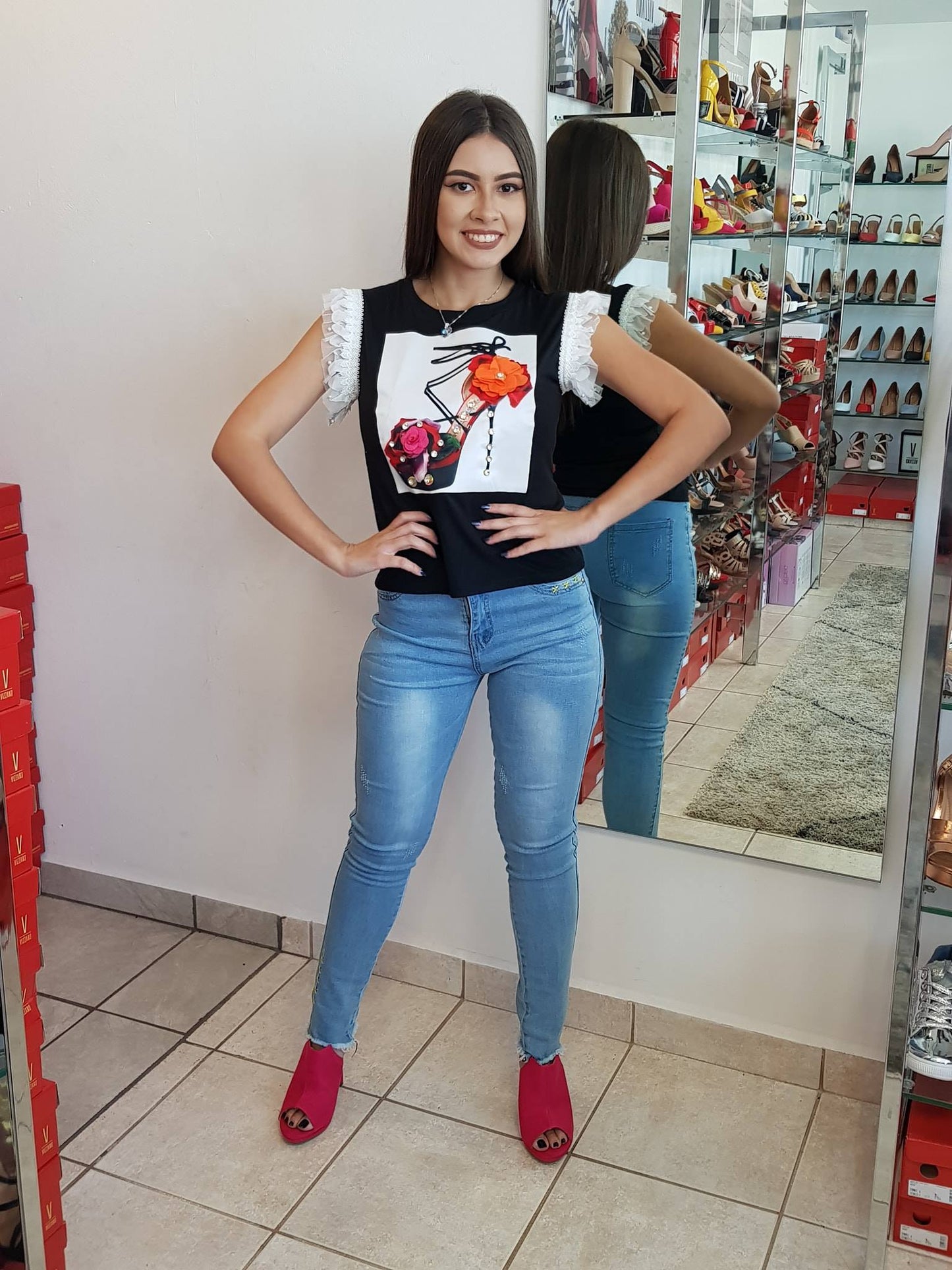 BLUSA ZAPATILLA ROJA / TACON