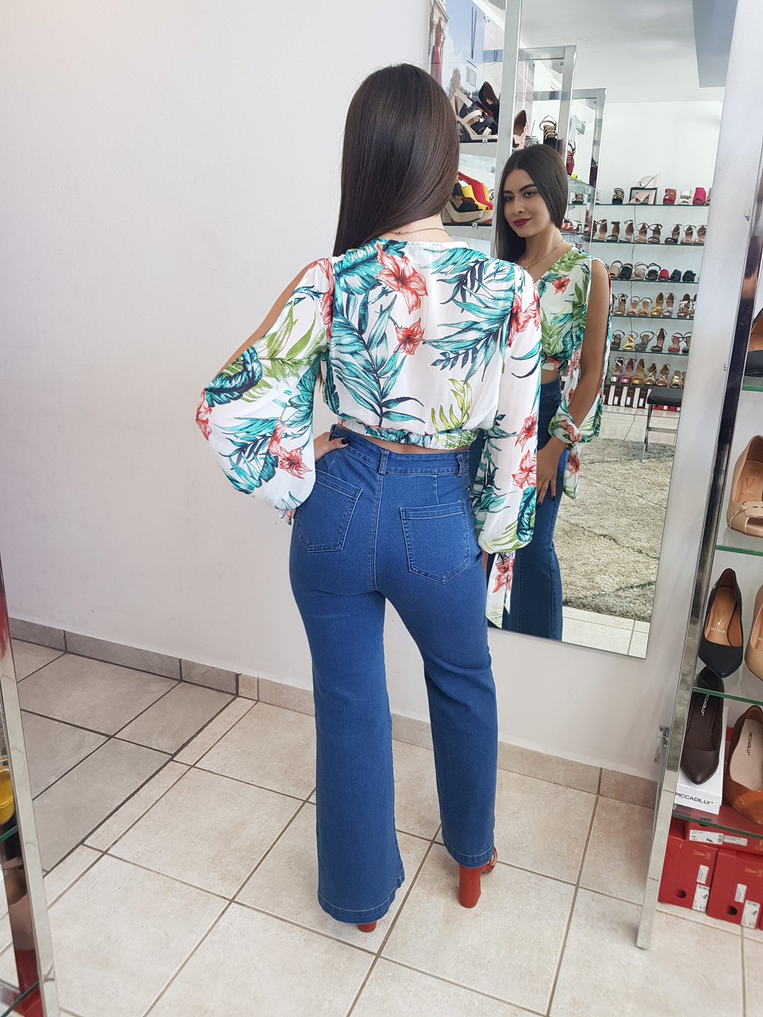 Crop Top Manga Larga Estampado Floral