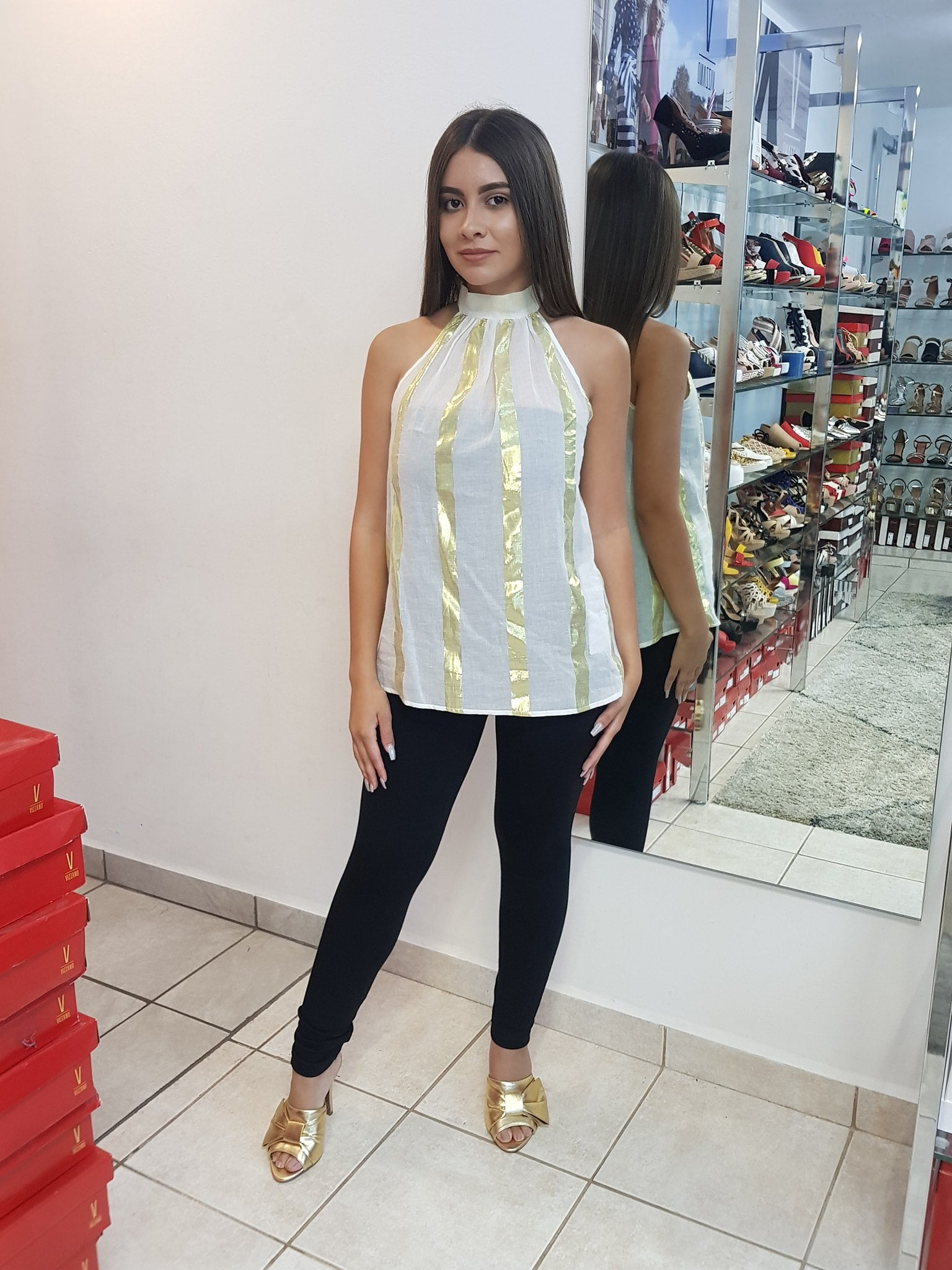 BLUSA HALTER BLANCA FRANJAS VERTICALES ORO