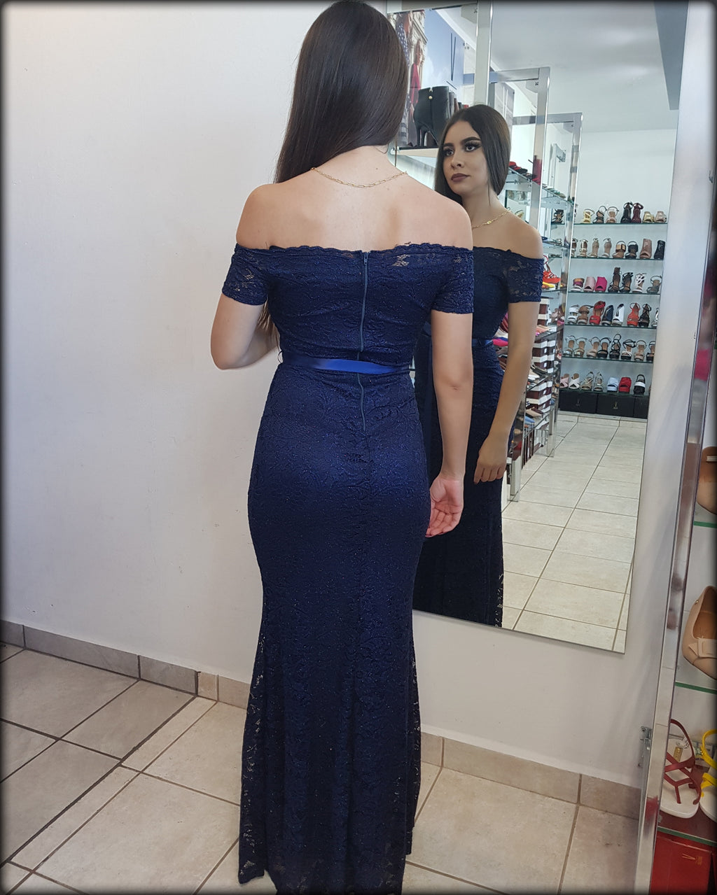 VESTIDO LARGO SIRENA ENCAJE MANGA CORTA