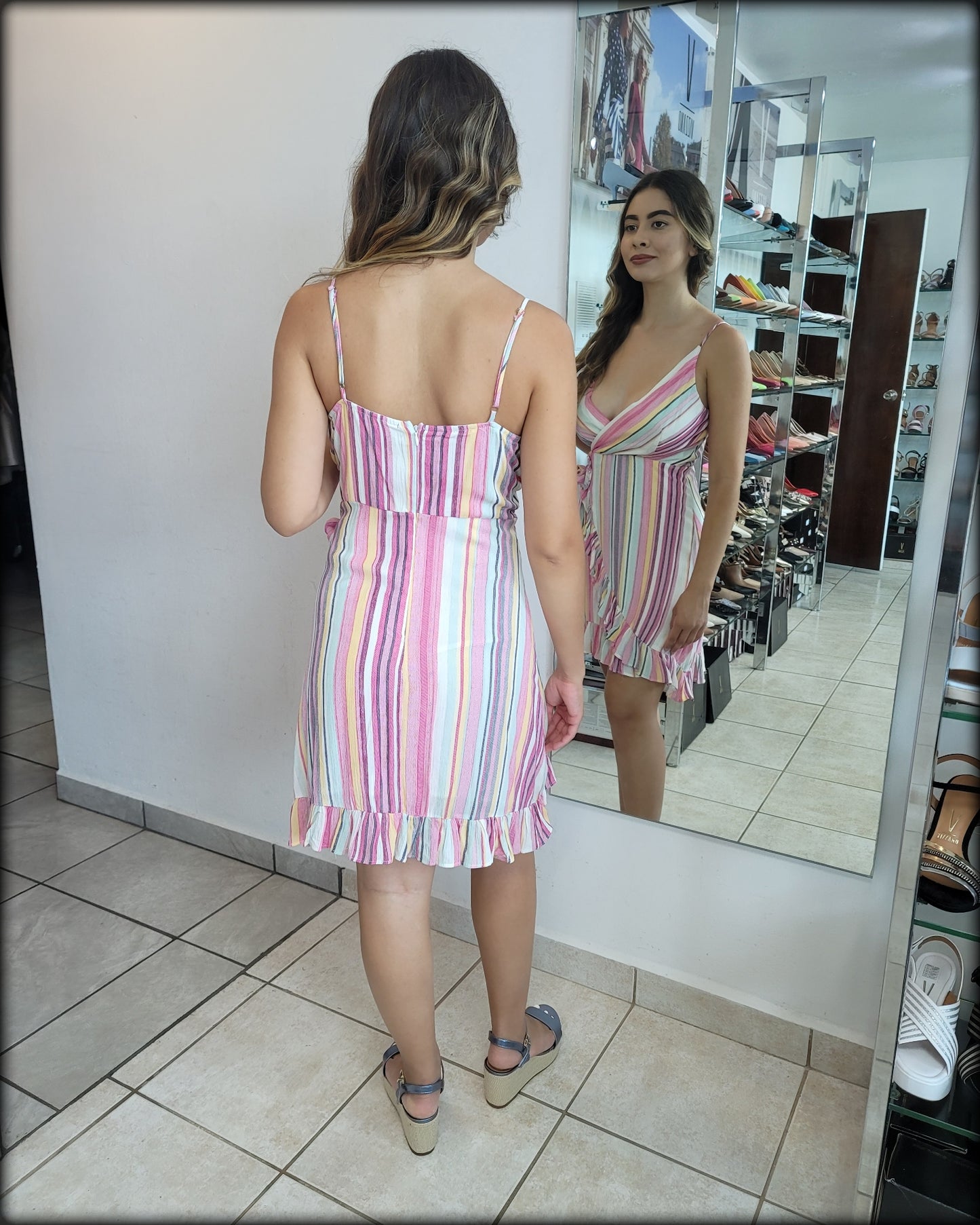 VESTIDO CORTO CASUAL DE RAYAS ROSA