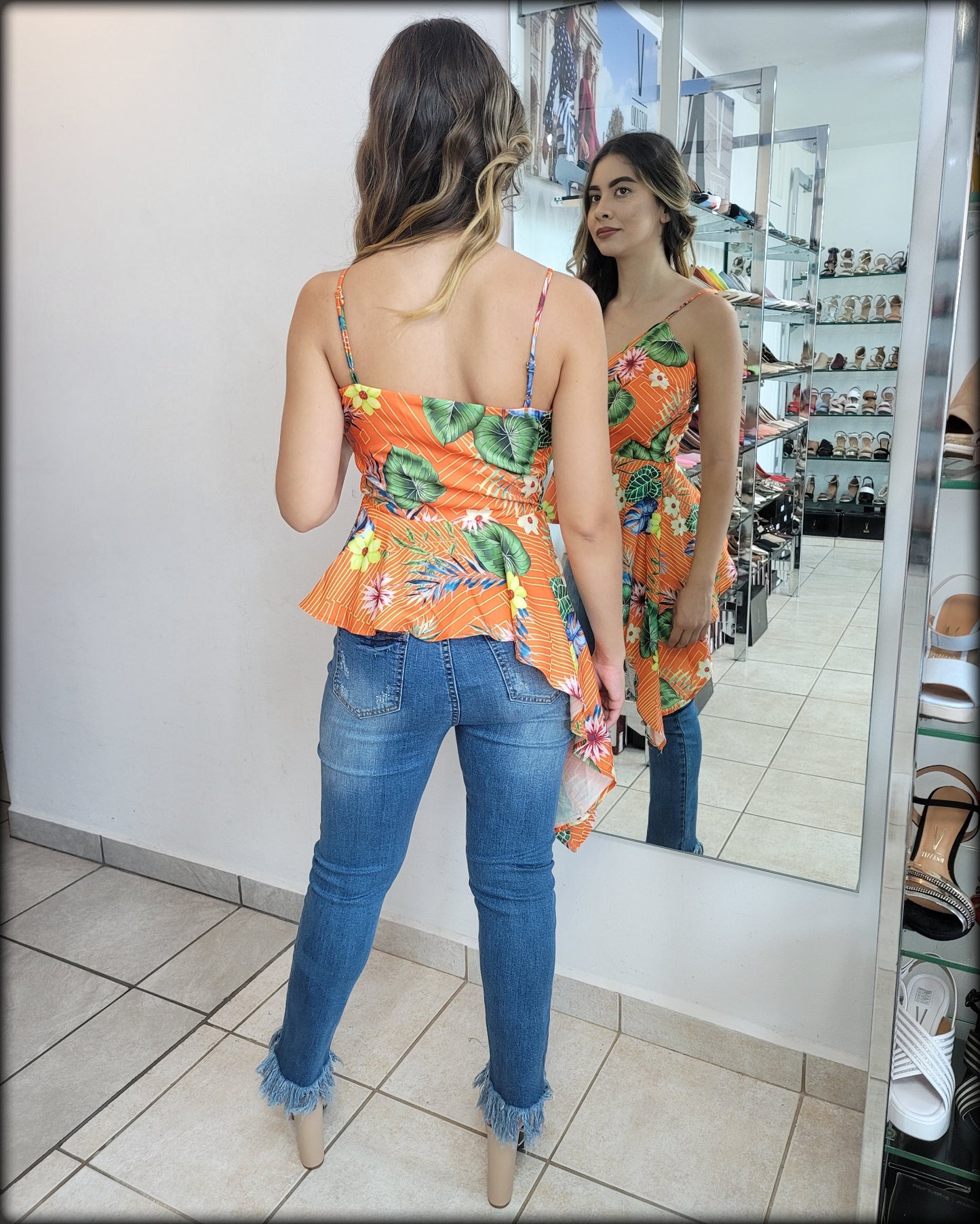 BLUSA DE CUADRO TROPICAL ASIMETRICA