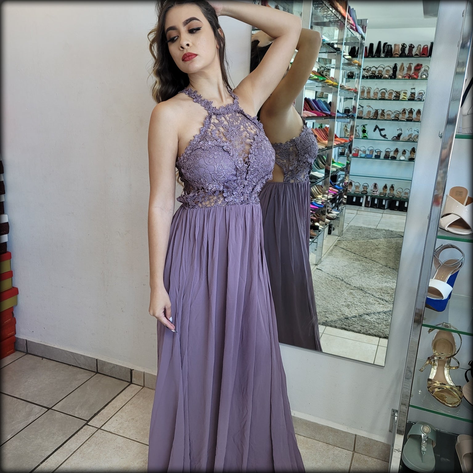 VESTIDO LARGO ENCJE ARRIBA ESPALDA AFUERA