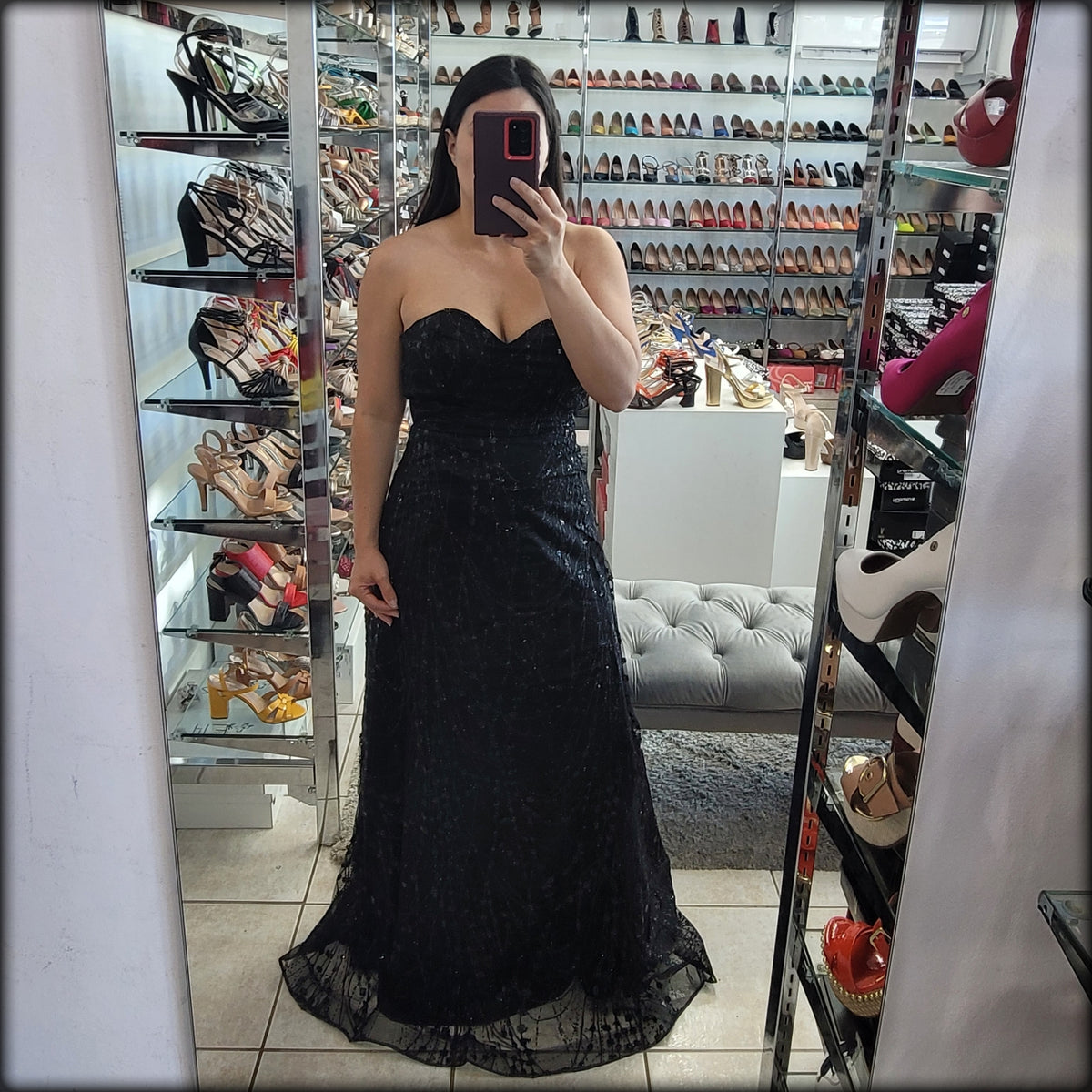VESTIDO LARGO NEGRO STRAPLESS BRILLO (CORRE PEQUEÑO)