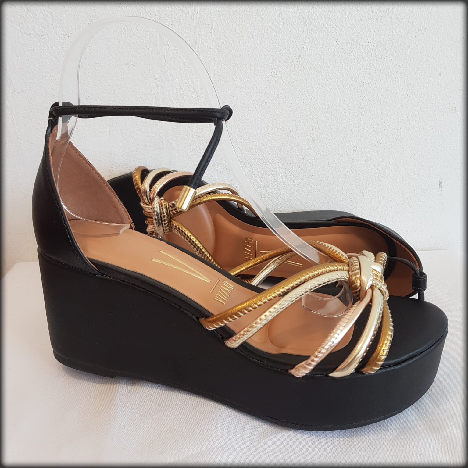 Vizzano Pelica Tira Negro Dorado Bronce